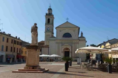 Besuch bei Don Camillo und Peppone