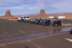 Unsere Harleys am Monument Valley