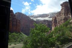 Im Zion Nationalpark (mit dem Pendelbus)