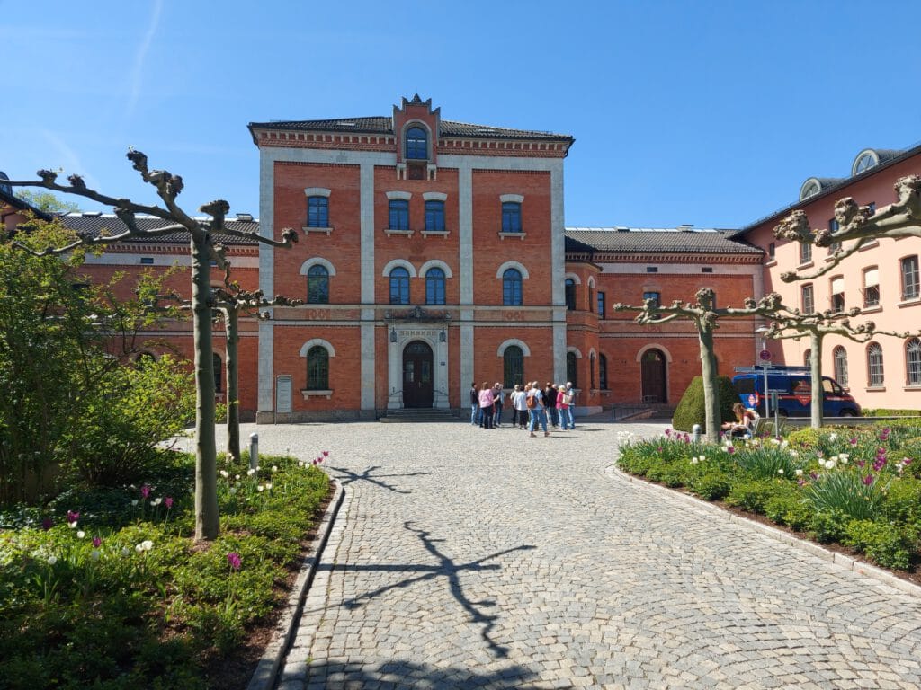 BadEndorf102